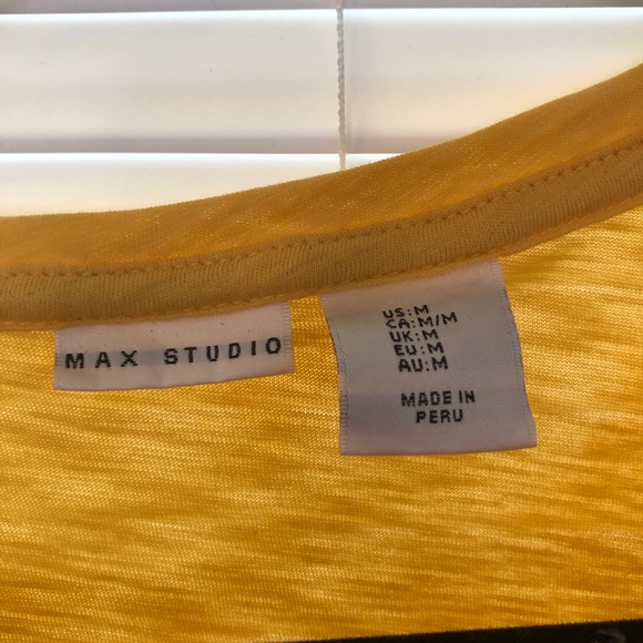 Top - Picture 1 of 2